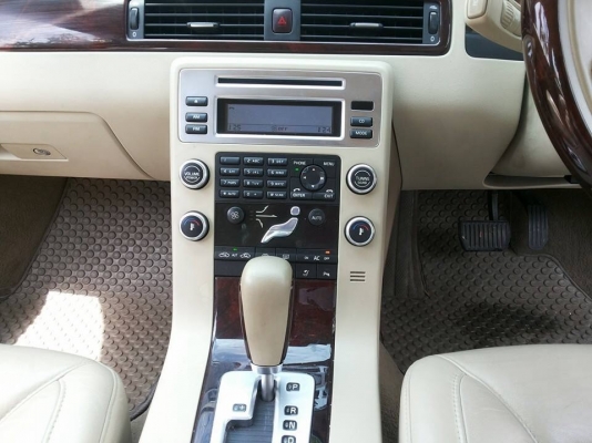 VOLVO S80 D5 โฉมปัจจุบัน เครื่อง2400ดีเชลแรง+ประหยัดน้ำมันรถสวยเดิมห้างแนวสปอร์ตน่าใช้มาก