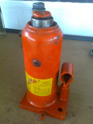 ขายแม่แรง4ตันและ7ตัน 2ตัว 1500บาท