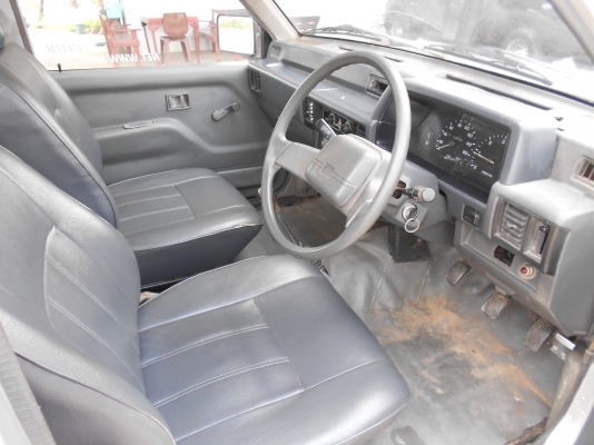 ราคา 65000 บาท  ขายไซโครน L200 ปี1995 พร้อมใช้งาน สภาพสวย สีสวย ชว่งล่างแน่น เครื่องแน่น  เล่มพร้อมโอน ภาษี58 เจ้าของขายเอง