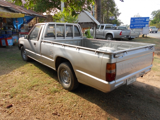 ราคา 65000 บาท  ขายไซโครน L200 ปี1995 พร้อมใช้งาน สภาพสวย สีสวย ชว่งล่างแน่น เครื่องแน่น  เล่มพร้อมโอน ภาษี58 เจ้าของขายเอง