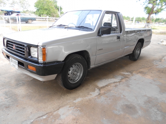 ราคา 65000 บาท  ขายไซโครน L200 ปี1995 พร้อมใช้งาน สภาพสวย สีสวย ชว่งล่างแน่น เครื่องแน่น  เล่มพร้อมโอน ภาษี58 เจ้าของขายเอง