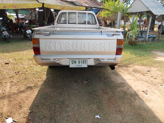 ราคา 65000 บาท  ขายไซโครน L200 ปี1995 พร้อมใช้งาน สภาพสวย สีสวย ชว่งล่างแน่น เครื่องแน่น  เล่มพร้อมโอน ภาษี58 เจ้าของขายเอง