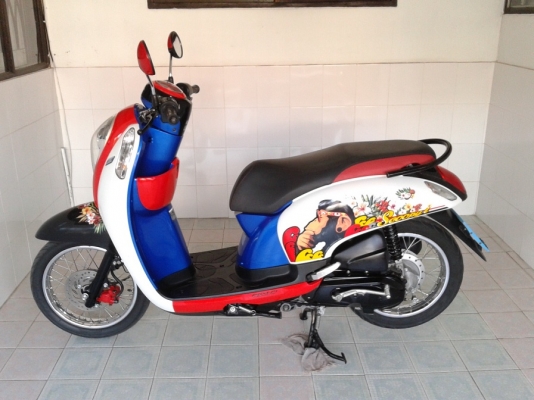 Scoopy-i รถบ้าน สภาพเดิม ปี56 (ฟรีหมวก+เสื้อ) Scoopy-i รถบ้าน สภาพเดิม ปี56 (ฟรีหมวก+เสื้อ)