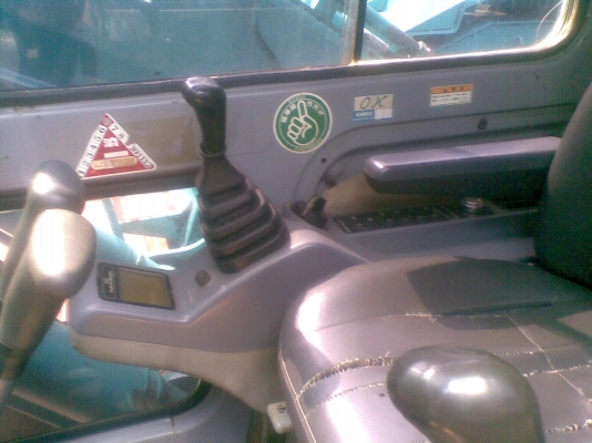 ขาย KOBELCO SK200 ซุปเปอร์ รถนอก ขาย KOBELCO SK200 ซุปเปอร์ รถนอก