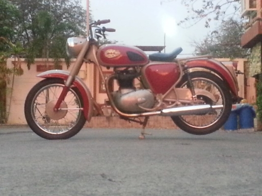 วุฒินนบุรี// มาใหม่ BSA A50 สภาพนางฟ้ารถสีสวยๆเครื่องดีพร้อมใช้