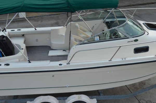Trophy Pro 2002WA w/Mercury 150 hp 2004 (cabin)