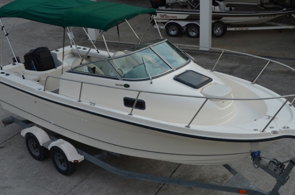 Trophy Pro 2002WA w/Mercury 150 hp 2004 (cabin)