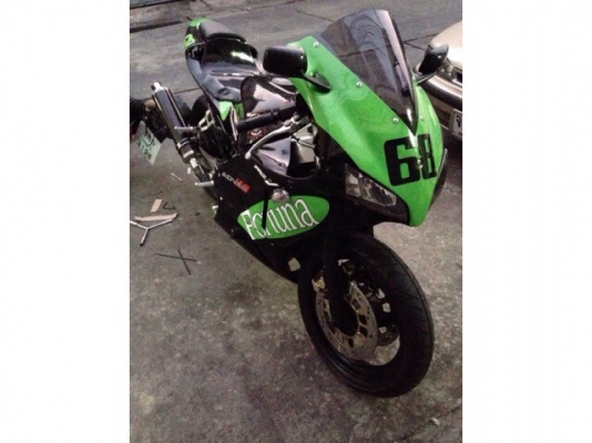 Gsxr 400ทะเบียนแท้ภาษีไม่ขาดต่อ ราคาต่องรองได้