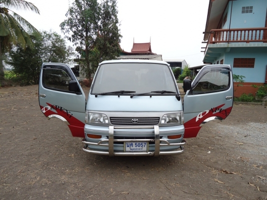 รถตู้  Toyota  hiace  ขับดี   เครื่องดี เกียร์ดี สีสวย  แก๊ส lpg ประหยัด เอกสารพร้อมโอน