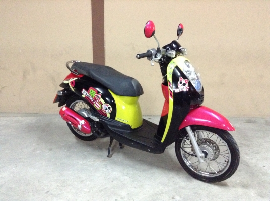 ขาย!!! สกู๊ปปี้ไอ ปี55 รถเครื่องดีคับ ทะเบียนครบ ภาษีไม่หมด