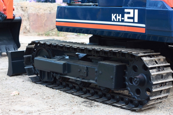 ขายรถแม็คโคร KUBOTA รุ่น KH-021 ไม่เคยผ่านการใช้งานในไทย ติดต่อ 086-775-7900, 086-324-1992