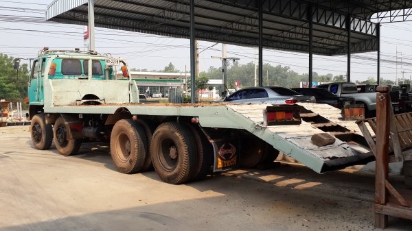 ขายด่วนเทรนเลอร์หางปลา12ล้อROCKY210เอกสาร12ล้อลงเล่มเรียบร้อยเข็นแบคโฮน้ำหนักไม่เกินโทร0843923995