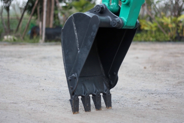 ขายรถแม็คโคร KOMATSU รุ่น PC27MR1(รุ่น9) สวยมาก มี VDO ทดลองขับ ไม่เคยผ่านการใช้งานในไทย ติดต่อ 086-775-7900, 086-324-1992