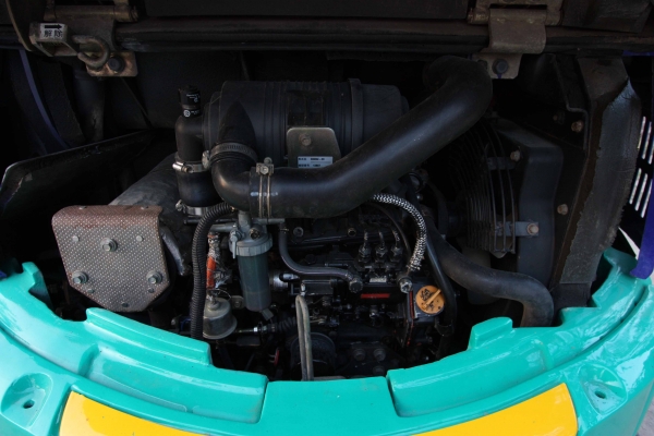 ขายรถแม็คโคร KOMATSU รุ่น PC27MR1(รุ่น9) สวยมาก มี VDO ทดลองขับ ไม่เคยผ่านการใช้งานในไทย ติดต่อ 086-775-7900, 086-324-1992