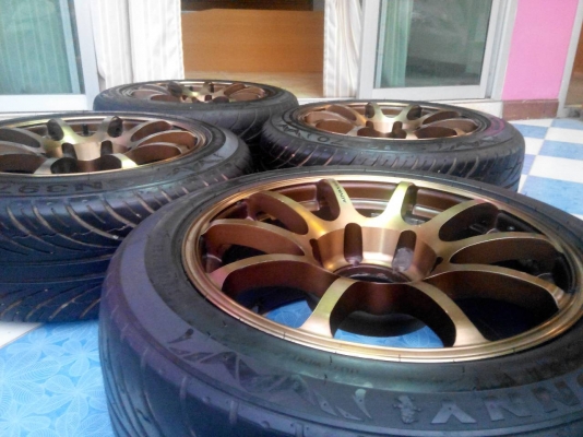 ขายadvan racing-rs17/6/139กว้าง8"พร้อมยาง215/55/17ปี12