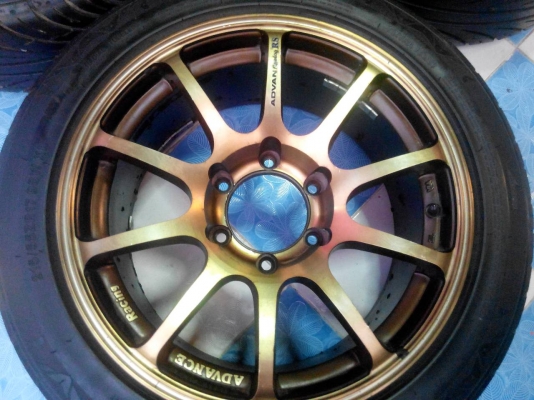 ขายadvan racing-rs17/6/139กว้าง8"พร้อมยาง215/55/17ปี12