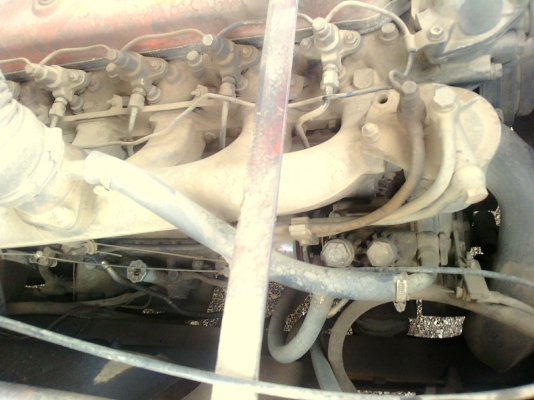 ต้องการขายเครื่อง อีซูซุ 185 แรงม้า 6 บีจี 1ฝาส้ม สภาพดี