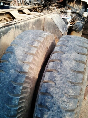 รถมิตซู  10 ล้อ  FN527M - A  191 แรงม้า.  ( ขายหัว , คัชซี. )   สนใจติดต่อ 081 - 6079515