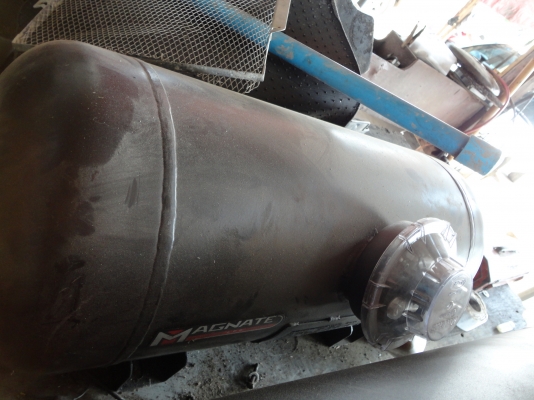 ขายถังแก๊ส58ลิตรถังมันติวาวสภาพสวยๆ ราคา 2000 บาท