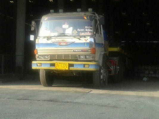 ขายหัวลากFm221พร้อมหางพื้นเรียบ ขายหัวลากFm221พร้อมหางพื้นเรียบ