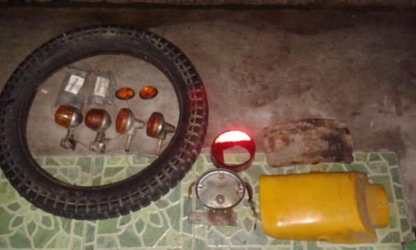 ขายวิบาก Kawasaki KE100 หรือ G5 รถหายากเดิมๆแห้งๆสภาพดีราคา 7500 บาทครับ