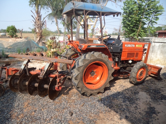 ขาย135000บาท รถไถคูโบต้า26แรง2เพลา พร้อมใช้งานคับ