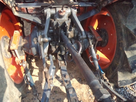 ขาย135000บาท รถไถคูโบต้า26แรง2เพลา พร้อมใช้งานคับ