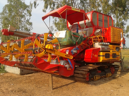 ศักดิ์พัฒนา KM50 โซ่d2 เครื่องอีซูซุ6HH1 210เทอร์โบ ตัวเดิน12 ปั้ม23 ราคาต่อรองใด้ครับ