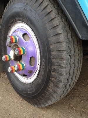 ขายรถหกล้อ ISUZU 185 เทอร์โบ ยาว 6.20 เมตร กว้าง 2.50 เมตร ขายรถหกล้อ ISUZU 185 เทอร์โบ ยาว 6.20 เมตร กว้าง 2.50 เมตร