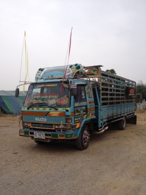 ขายรถหกล้อ ISUZU 185 เทอร์โบ ยาว 6.20 เมตร กว้าง 2.50 เมตร ขายรถหกล้อ ISUZU 185 เทอร์โบ ยาว 6.20 เมตร กว้าง 2.50 เมตร