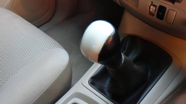 TOYOTA HILUX VIGO CAB 3.0 D4D E PRERUNNER สีเทา ปี2007