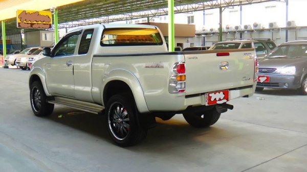 TOYOTA HILUX VIGO CAB 3.0 D4D E PRERUNNER สีเทา ปี2007
