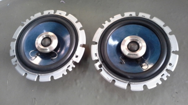 ลำโพง Alpine 6" มือสองจากยุ่น เสียงนุ่มๆใสๆ เบสแน่นๆ