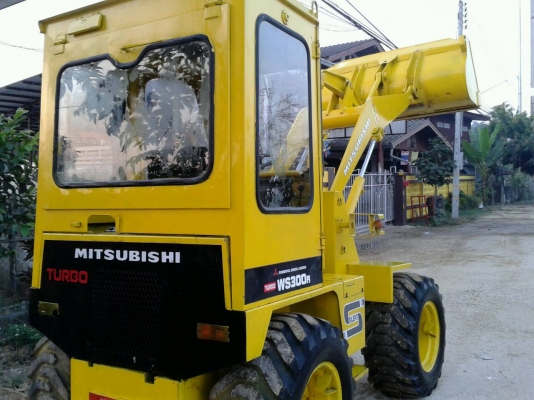 รถตัก MITSUBISHI WS300R รถเก่าญี่ปุ่น บุ้งกี๋ขนาด 0.5 คิว ตักได้เยอะ ตักได้คุ้ม ชอบราคาเท่าไร ต่อรองราคากันได้ครับ