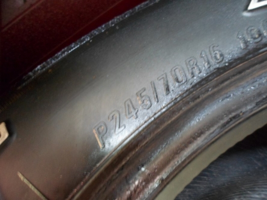 245/70/16"(2เส้น =1,500บ.)ลด1,000฿จาก2,500บ MIXXIS.760.BRAVO H/T(ปี10)ดอกสวยๆตัวหนังสือแก้ม(สีขาว)