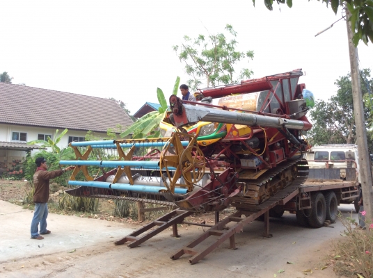 ขายรถเกี่ยวข้าว เกษตรพัฒนา ไวไฟจอมพลัง