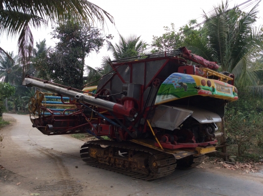 ขายรถเกี่ยวข้าว เกษตรพัฒนา ไวไฟจอมพลัง