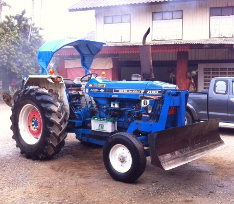 ขายรถไถ Ford 6610 รถบ้าน สวย ขายเอง แถม ผานสาม,ผานเจ็ด,เครื่องหยอดข้าวโพดและรถพ่วงลาก