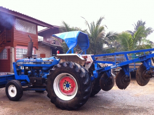 ขายรถไถ Ford 6610 รถบ้าน สวย ขายเอง แถม ผานสาม,ผานเจ็ด,เครื่องหยอดข้าวโพดและรถพ่วงลาก