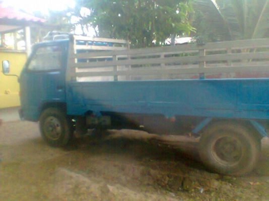 ขายรถบรรทุก 4 ล้อ isuzu