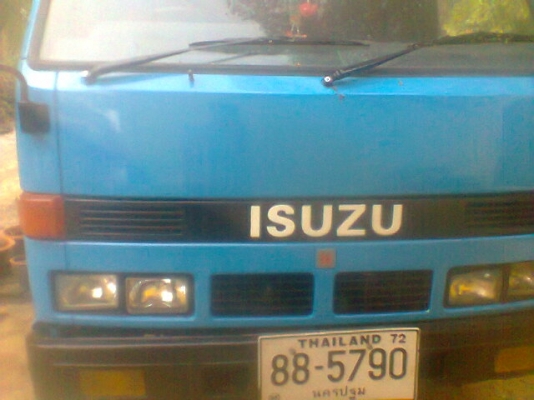 ขายรถบรรทุก 4 ล้อ isuzu