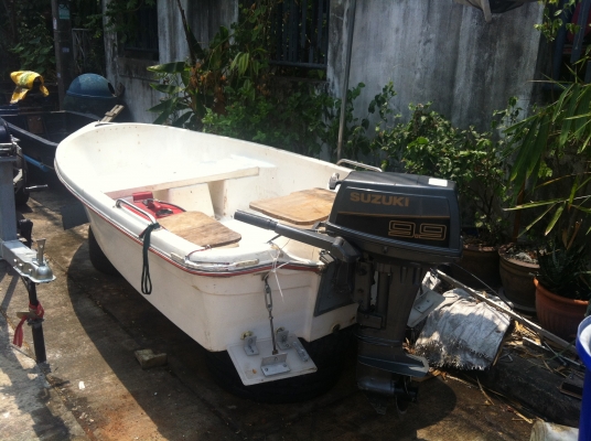 ขายเรือและเจ็ทสกีครับสนใจเข้ามาชมก่อน