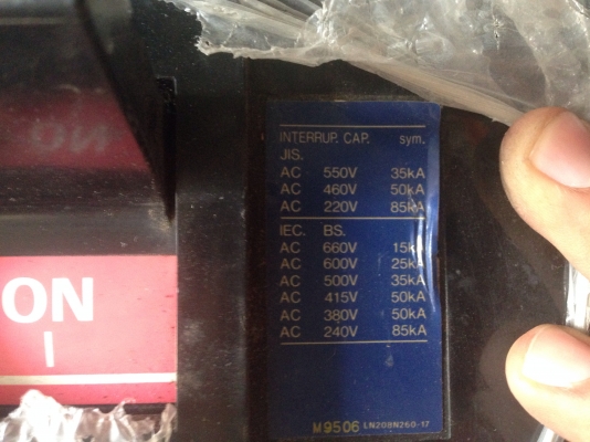 ขายเบรคเกอร์ไฟฟ้า 3 เฟส Mitsubishi ขนาด 600 Amp. 2 ตัว / 400 Amp. 1 ตัว / 300 Amp. 1 ตัว สภาพสวย พร้อมใช้งาน ขายราคา 1Amp=8 บาท ครับ ขายเบรคเกอร์ไฟฟ้า 3 เฟส Mitsubishi ขนาด 600 Amp. 2 ตัว / 400 Amp. 1 ตัว / 300 Amp. 1 ตัว สภาพสวย พร้อมใช้งาน ขายราคา 1Amp=8 บาท ครับ