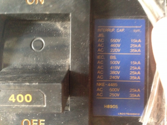 ขายเบรคเกอร์ไฟฟ้า 3 เฟส Mitsubishi ขนาด 600 Amp. 2 ตัว / 400 Amp. 1 ตัว / 300 Amp. 1 ตัว สภาพสวย พร้อมใช้งาน ขายราคา 1Amp=8 บาท ครับ ขายเบรคเกอร์ไฟฟ้า 3 เฟส Mitsubishi ขนาด 600 Amp. 2 ตัว / 400 Amp. 1 ตัว / 300 Amp. 1 ตัว สภาพสวย พร้อมใช้งาน ขายราคา 1Amp=8 บาท ครับ