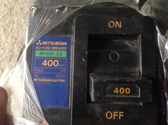 ขายเบรคเกอร์ไฟฟ้า 3 เฟส Mitsubishi ขนาด 600 Amp. 2 ตัว / 400 Amp. 1 ตัว / 300 Amp. 1 ตัว สภาพสวย พร้อมใช้งาน ขายราคา 1Amp=8 บาท ครับ ขายเบรคเกอร์ไฟฟ้า 3 เฟส Mitsubishi ขนาด 600 Amp. 2 ตัว / 400 Amp. 1 ตัว / 300 Amp. 1 ตัว สภาพสวย พร้อมใช้งาน ขายราคา 1Amp=8 บาท ครับ
