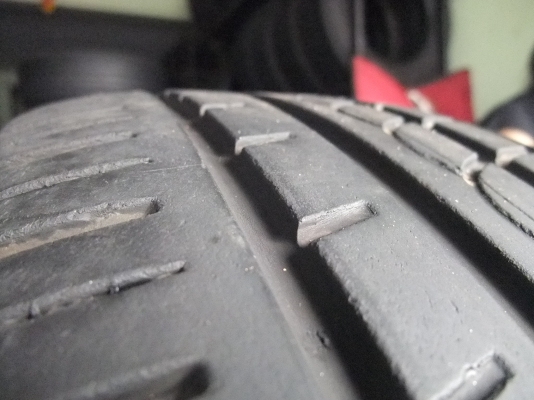 ยาง pirelli 235/40/18 ปี- -