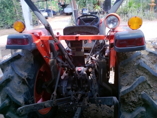 ขายแทรกเตอร์คูโบต้า L4508 ใบมีดดันดินตราช้างพร้อมผาลบุกเบิก4*22ตราช้างพร้อมใช้งานครับ ขายแทรกเตอร์คูโบต้า L4508 ใบมีดดันดินตราช้างพร้อมผาลบุกเบิก4*22ตราช้างพร้อมใช้งานครับ