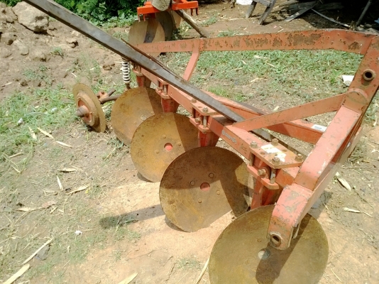 ขายแทรกเตอร์คูโบต้า L4508 ใบมีดดันดินตราช้างพร้อมผาลบุกเบิก4*22ตราช้างพร้อมใช้งานครับ ขายแทรกเตอร์คูโบต้า L4508 ใบมีดดันดินตราช้างพร้อมผาลบุกเบิก4*22ตราช้างพร้อมใช้งานครับ