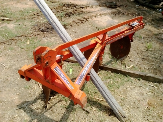 ขายแทรกเตอร์คูโบต้า L4508 DI ใบมีดดันดินตราช้างพร้อมผาลบุกเบิก3*22ตราช้างพร้อมใช้งานครับ