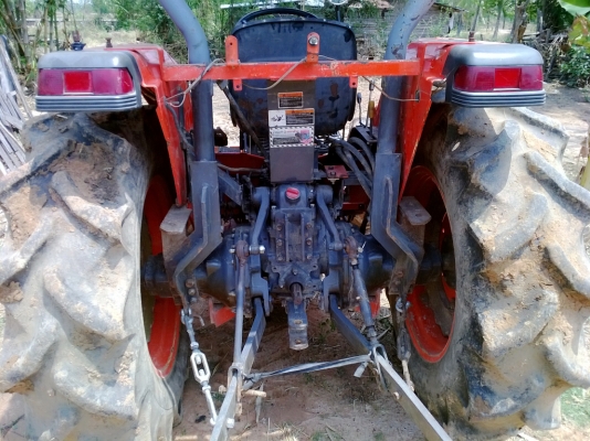 ขายแทรกเตอร์คูโบต้า L4508 DI ใบมีดดันดินตราช้างพร้อมผาลบุกเบิก3*22ตราช้างพร้อมใช้งานครับ